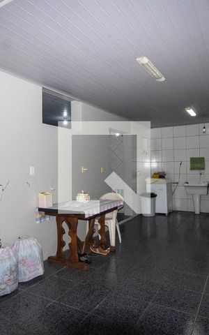 Casa à venda com 287m², 3 quartos e 3 vagas Casa à venda com 287m², 3 quartos e 3 vagasSalão com Churrasqueira