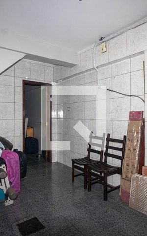 Casa à venda com 287m², 3 quartos e 3 vagas Casa à venda com 287m², 3 quartos e 3 vagasDepósito