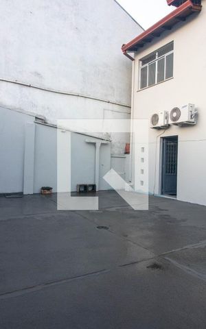 Casa à venda com 287m², 3 quartos e 3 vagas Casa à venda com 287m², 3 quartos e 3 vagasPátio Fundos