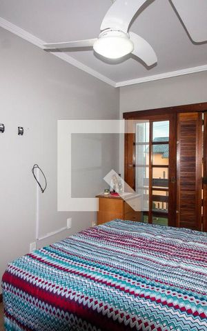Casa à venda com 287m², 3 quartos e 3 vagas Casa à venda com 287m², 3 quartos e 3 vagasSuíte