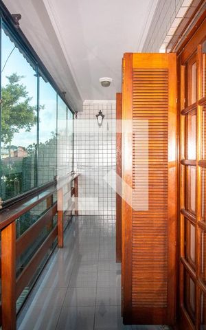 Casa à venda com 287m², 3 quartos e 3 vagas Casa à venda com 287m², 3 quartos e 3 vagasVaranda da Sala de Estar