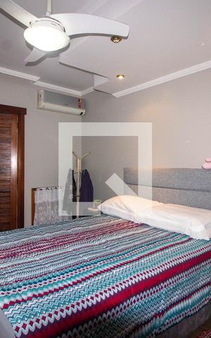 Casa à venda com 287m², 3 quartos e 3 vagas Casa à venda com 287m², 3 quartos e 3 vagasSuíte