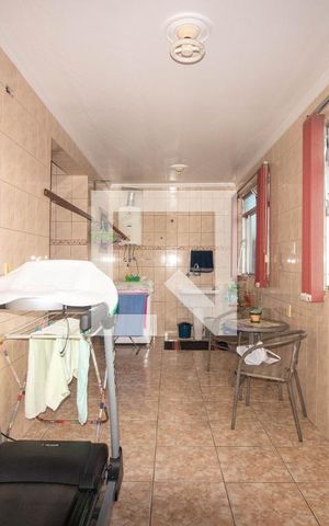 Casa à venda com 287m², 3 quartos e 3 vagas Casa à venda com 287m², 3 quartos e 3 vagasÁrea de Serviço