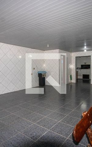 Casa à venda com 287m², 3 quartos e 3 vagas Casa à venda com 287m², 3 quartos e 3 vagasGaragem