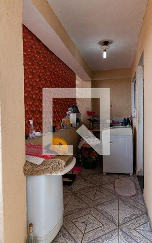 Casa à venda com 200m², 3 quartos e 1 vaga Casa à venda com 200m², 3 quartos e 1 vagaÁrea de Serviço
