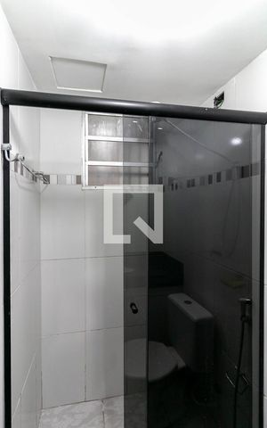 Apartamento à venda com 150m², 3 quartos e 2 vagas Apartamento à venda com 150m², 3 quartos e 2 vagasBanheiro da Suíte