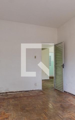 Casa para alugar com 79m², 2 quartos e 2 vagasQuarto 1
