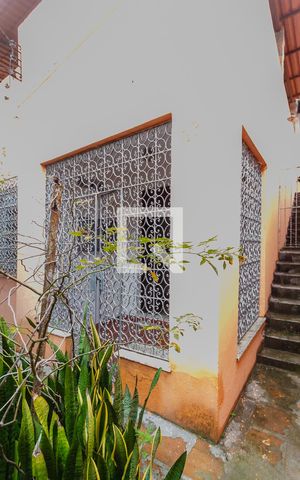 Casa para alugar com 79m², 2 quartos e 2 vagasEntrada