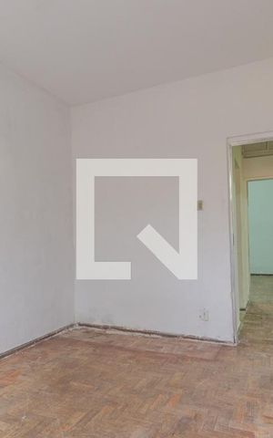 Casa para alugar com 79m², 2 quartos e 2 vagasQuarto 1