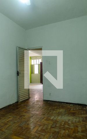 Casa para alugar com 79m², 2 quartos e 2 vagasQuarto 2