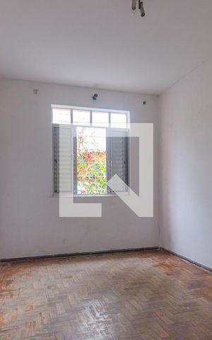 Casa para alugar com 79m², 2 quartos e 2 vagasQuarto 1