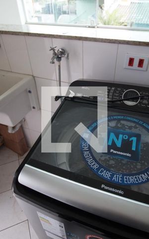 Casa à venda com 400m², 3 quartos e 7 vagasLavanderia
