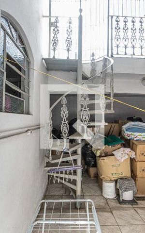 Casa à venda com 290m², 3 quartos e 2 vagas Casa à venda com 290m², 3 quartos e 2 vagasSuite 3