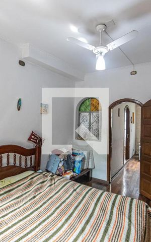 Casa à venda com 290m², 3 quartos e 2 vagas Casa à venda com 290m², 3 quartos e 2 vagasSuite 3