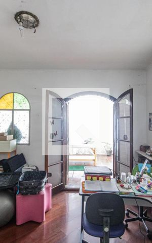 Casa à venda com 290m², 3 quartos e 2 vagas Casa à venda com 290m², 3 quartos e 2 vagasSuite 2