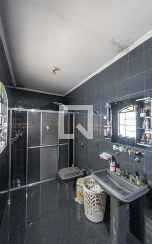 Casa à venda com 290m², 3 quartos e 2 vagas Casa à venda com 290m², 3 quartos e 2 vagasSuite 2
