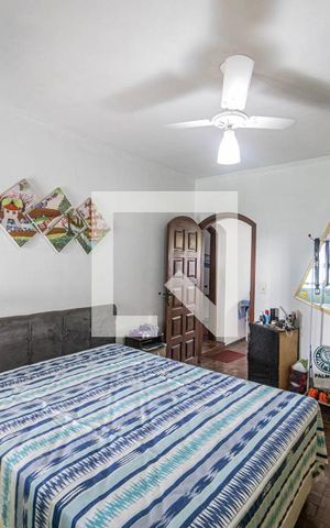 Casa à venda com 290m², 3 quartos e 2 vagas Casa à venda com 290m², 3 quartos e 2 vagasSuite 1