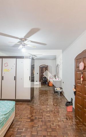 Casa à venda com 290m², 3 quartos e 2 vagas Casa à venda com 290m², 3 quartos e 2 vagasSuite 2