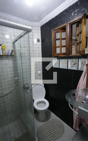 Casa à venda com 270m², 4 quartos e 2 vagasBanheiro da Suíte - Casa 2