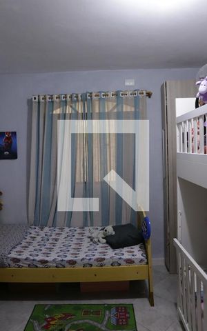 Casa à venda com 270m², 4 quartos e 2 vagasQuarto - Casa 2