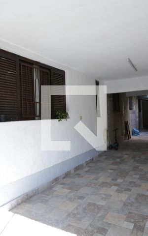 Casa à venda com 270m², 4 quartos e 2 vagasGaragem