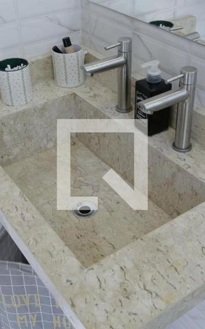 Casa à venda com 270m², 4 quartos e 2 vagasBanheiro da Suíte 2 - Casa 1