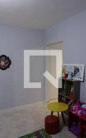Casa à venda com 270m², 4 quartos e 2 vagasQuarto - Casa 2