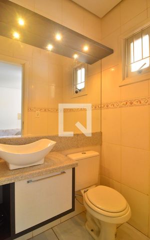 Casa de condomínio à venda com 70m², 2 quartos e 1 vagaLavabo