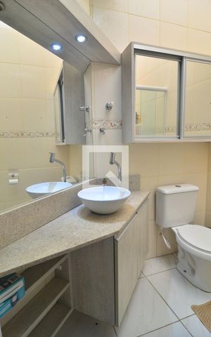 Casa de condomínio à venda com 70m², 2 quartos e 1 vagaBanheiro
