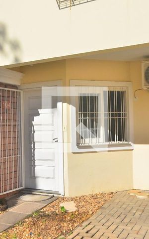 Casa de condomínio à venda com 70m², 2 quartos e 1 vagaFachada