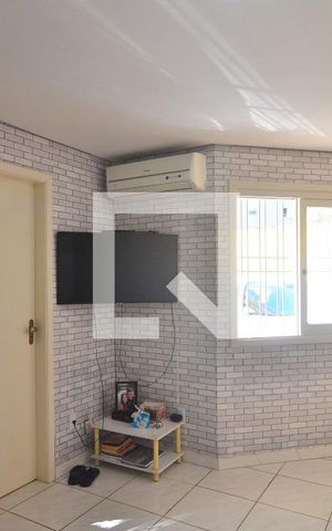 Casa de condomínio à venda com 70m², 2 quartos e 1 vagaSala