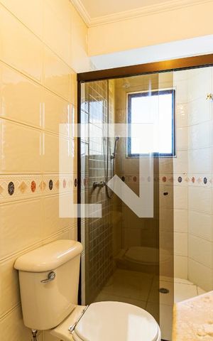 Apartamento à venda com 170m², 3 quartos e 2 vagas Apartamento à venda com 170m², 3 quartos e 2 vagasBanheiro da Suíte 2