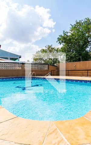 Apartamento à venda com 170m², 3 quartos e 2 vagas Apartamento à venda com 170m², 3 quartos e 2 vagasPiscina