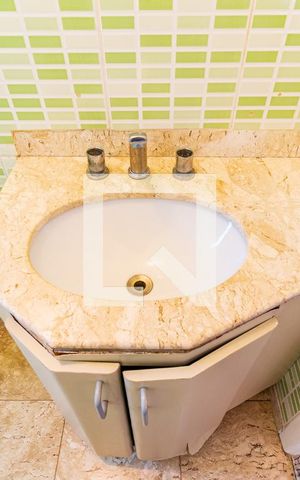 Apartamento à venda com 170m², 3 quartos e 2 vagas Apartamento à venda com 170m², 3 quartos e 2 vagasBanheiro da Suíte 3