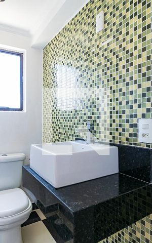 Apartamento à venda com 170m², 3 quartos e 2 vagas Apartamento à venda com 170m², 3 quartos e 2 vagasLavabo