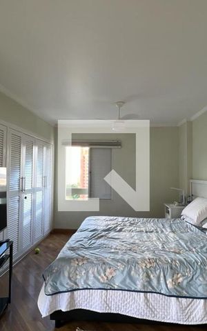 Apartamento à venda com 130m², 3 quartos e 2 vagas Apartamento à venda com 130m², 3 quartos e 2 vagasSuíte 1