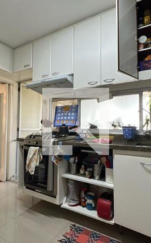 Apartamento à venda com 130m², 3 quartos e 2 vagas Apartamento à venda com 130m², 3 quartos e 2 vagasCozinha