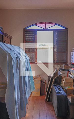 Casa à venda com 360m², 6 quartos e 2 vagasQuarto 5