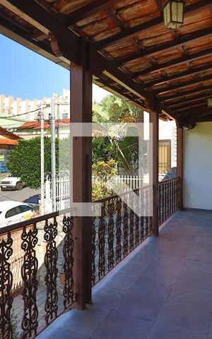 Casa à venda com 360m², 6 quartos e 2 vagasVaranda
