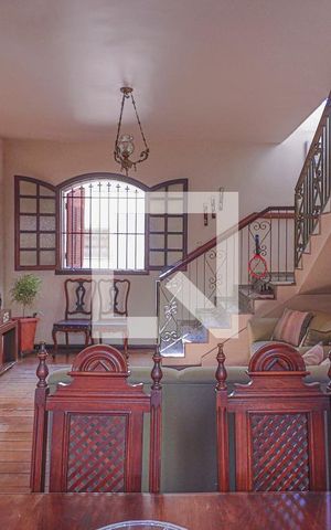 Casa à venda com 360m², 6 quartos e 2 vagasSala 2
