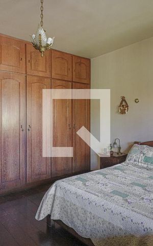 Casa à venda com 360m², 6 quartos e 2 vagasQuarto Suíte