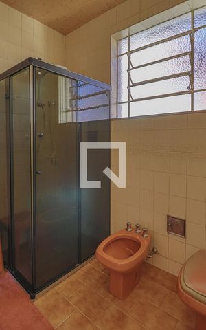Casa à venda com 360m², 6 quartos e 2 vagasBanheiro Corredor