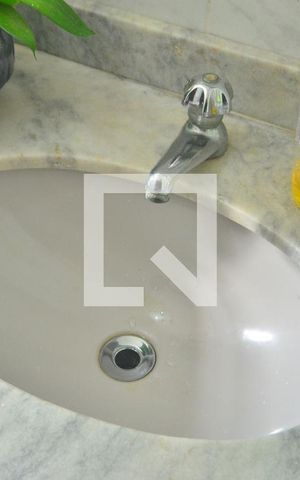 Casa à venda com 200m², 7 quartos e 5 vagasBanheiro Social