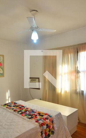 Casa à venda com 200m², 7 quartos e 5 vagasQuarto 3