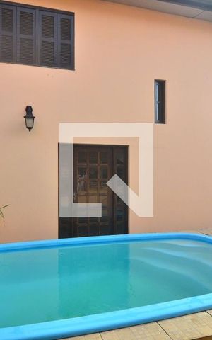 Casa à venda com 200m², 7 quartos e 5 vagasPiscina