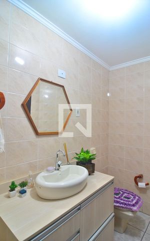 Casa à venda com 200m², 7 quartos e 5 vagasLavabo
