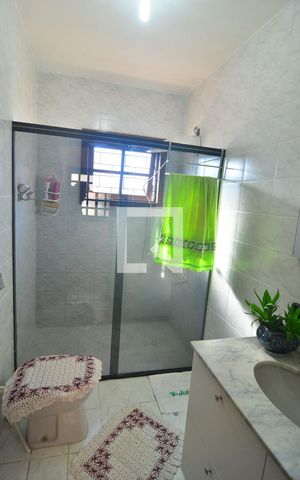 Casa à venda com 200m², 7 quartos e 5 vagasBanheiro Social