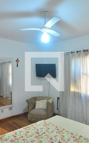 Casa à venda com 200m², 7 quartos e 5 vagasSuíte