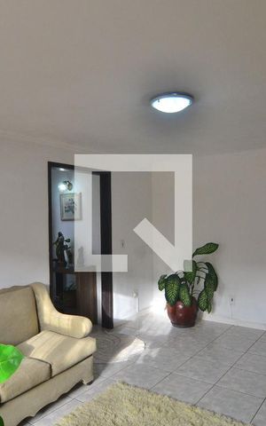 Casa à venda com 200m², 7 quartos e 5 vagasSala