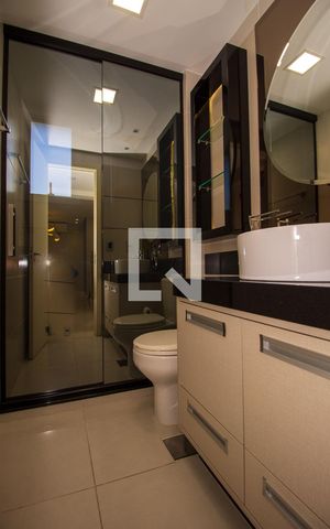 Apartamento à venda com 77m², 2 quartos e 2 vagas